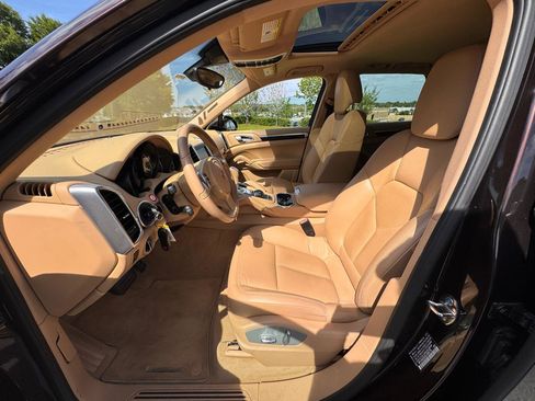 Used 2014 Porsche Cayenne AWD/4WD image 22