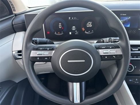 Used 2025 Hyundai Tucson SEL image 13