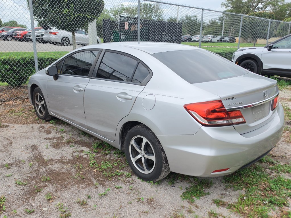 Used 2015 Honda Civic SE image 3