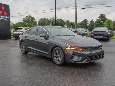 Used 2023 Kia K5 LXS FWD image 1