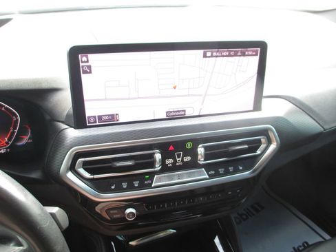 Used 2023 BMW X4 xDrive30i w/ M Sport Package AWD/4WD image 28