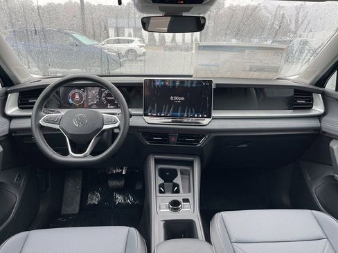 New 2026 Volkswagen Tiguan SE image 6