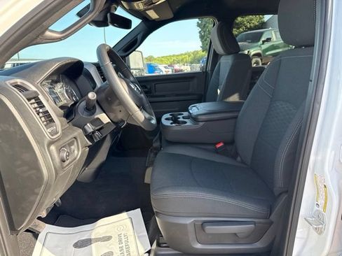New 2026 RAM 3500 Tradesman AWD/4WD image 24