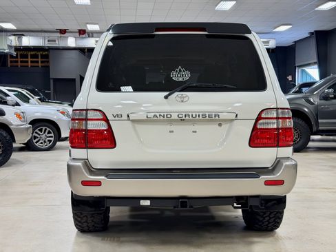 Used 2004 Toyota Land Cruiser image 9