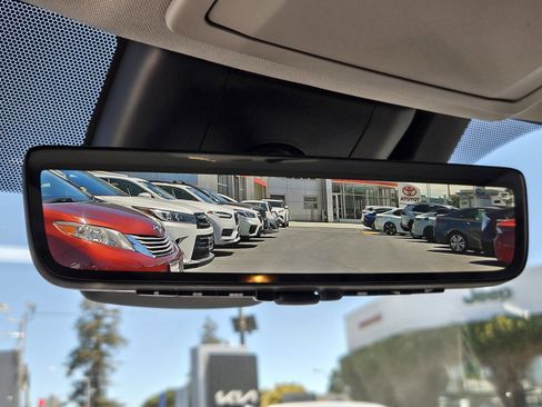 Used 2023 Toyota Highlander Platinum AWD/4WD image 18
