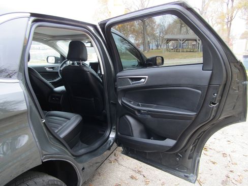 Certified 2024 Ford Edge SEL w/ Convenience Package image 18