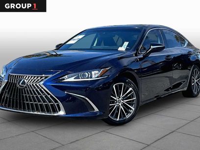 Certified 2022 Lexus ES 350 w/ Premium Package