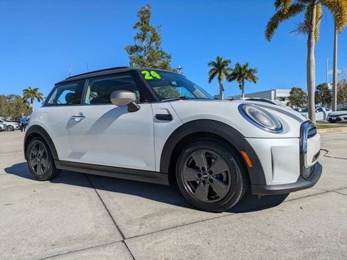 Used 2024 MINI Cooper 2-Door Hardtop image 2