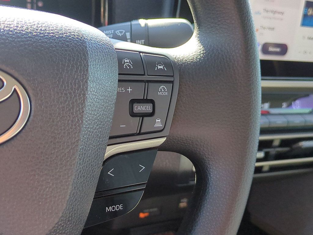 Used 2026 Toyota Camry LE FWD image 18