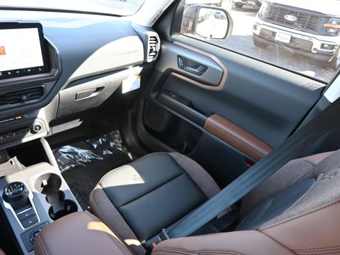 New 2025 Ford Bronco Sport Outer Banks image 31