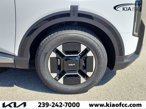New 2027 Kia Telluride EX w/ Towing Package FWD image 7