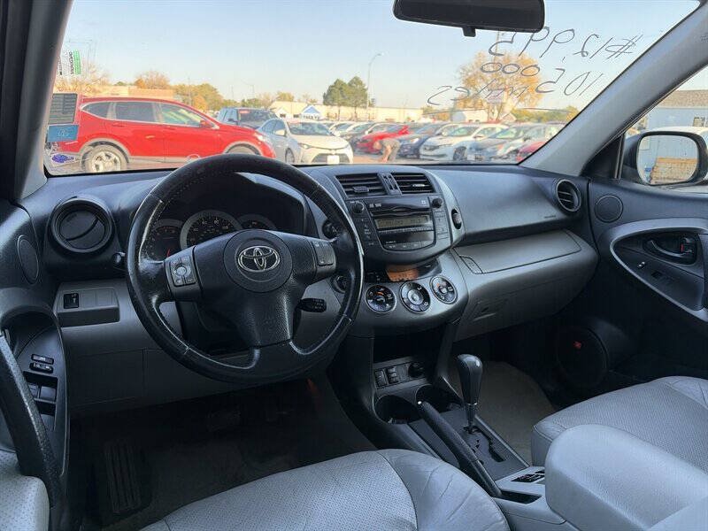 Used 2011 Toyota RAV4 Limited w/ Limited Extra Value Pkg AWD/4WD image 24