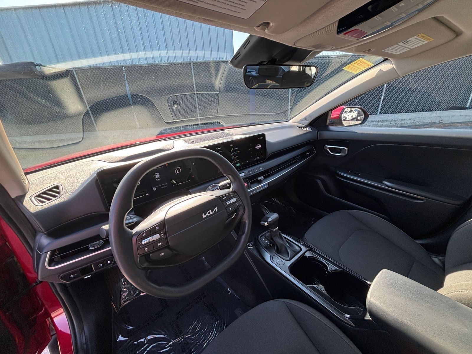 Used 2026 Kia K4 FWD image 33