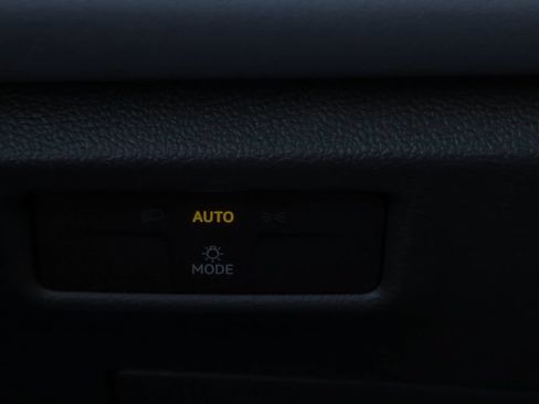 Certified 2026 Volkswagen Tiguan SE R-Line AWD/4WD image 15