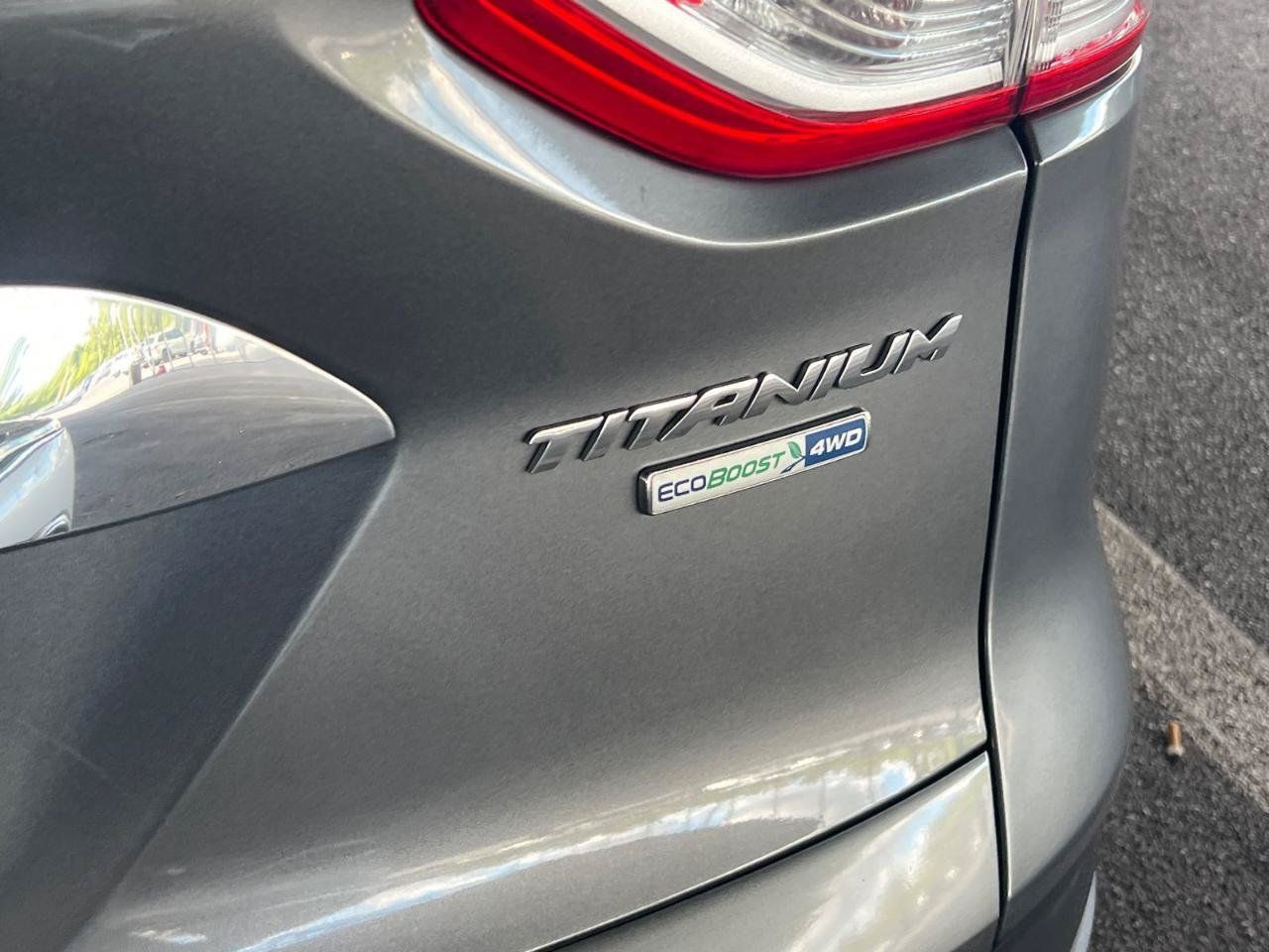 Used 2014 Ford Escape Titanium w/ Equipment Group 401A AWD/4WD image 11