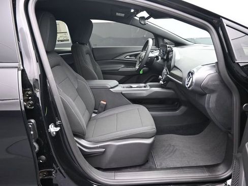 New 2026 Chevrolet Equinox EV LT w/ Midnight Package FWD image 32