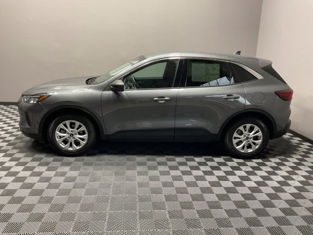 Used 2023 Ford Escape Active w/ Cold Weather Package FWD image 6