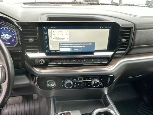 Used 2023 Chevrolet Silverado 1500 RST AWD/4WD image 16