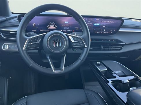Used 2025 Buick Enclave Preferred image 17