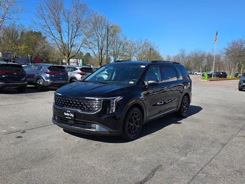New 2026 Kia Carnival SX FWD image 3