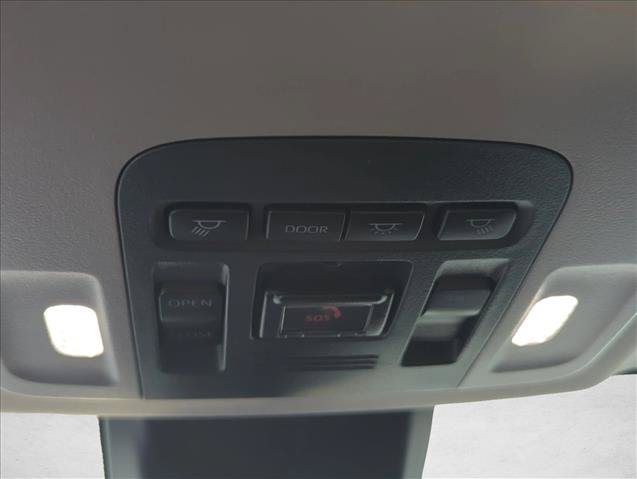 Used 2024 Toyota Camry SE w/ Convenience Package FWD image 22