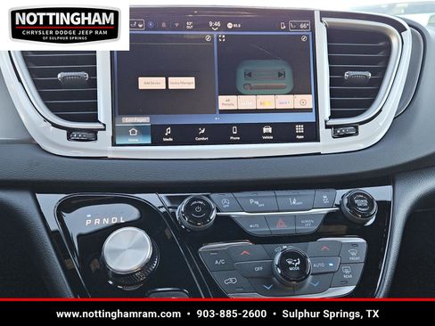 New 2026 Chrysler Voyager LX image 9