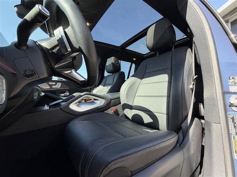 Certified 2025 Mercedes-Benz GLS 450 4MATIC image 7