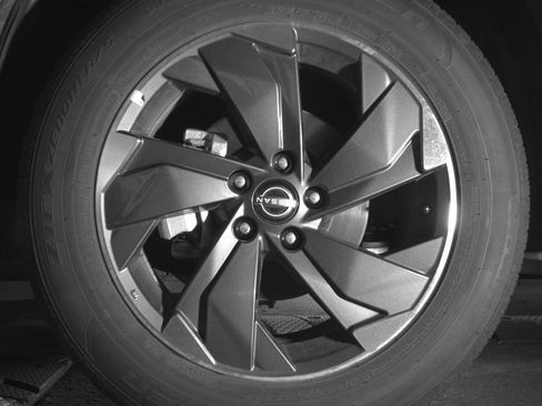 Used 2025 Nissan Rogue SV FWD image 12