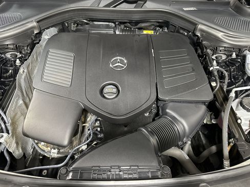 Used 2023 Mercedes-Benz GLC 300 4MATIC image 24