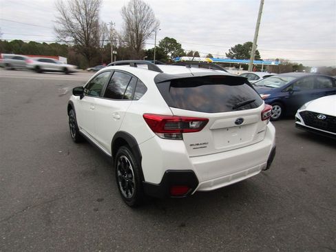 Used 2021 Subaru Crosstrek 2.0i image 6