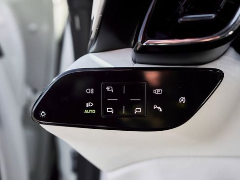 Used 2022 Ferrari Roma image 47