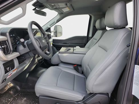 New 2026 Ford F550 4x4 Regular Cab Super Duty image 11