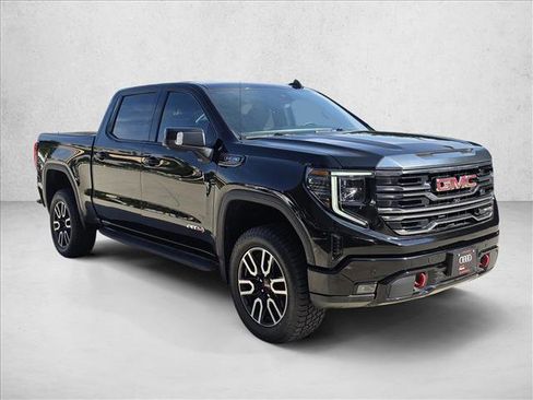Used 2024 GMC Sierra 1500 AT4 w/ Technology Package AWD/4WD image 3
