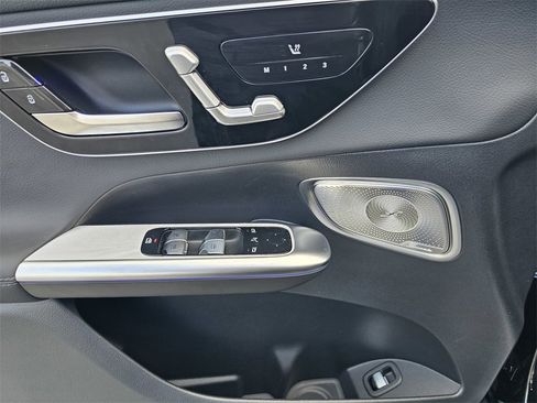 Used 2026 Mercedes-Benz GLC 300 image 16