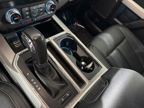 Used 2020 Ford F150 Lariat w/ Equipment Group 502A Luxury AWD/4WD image 19