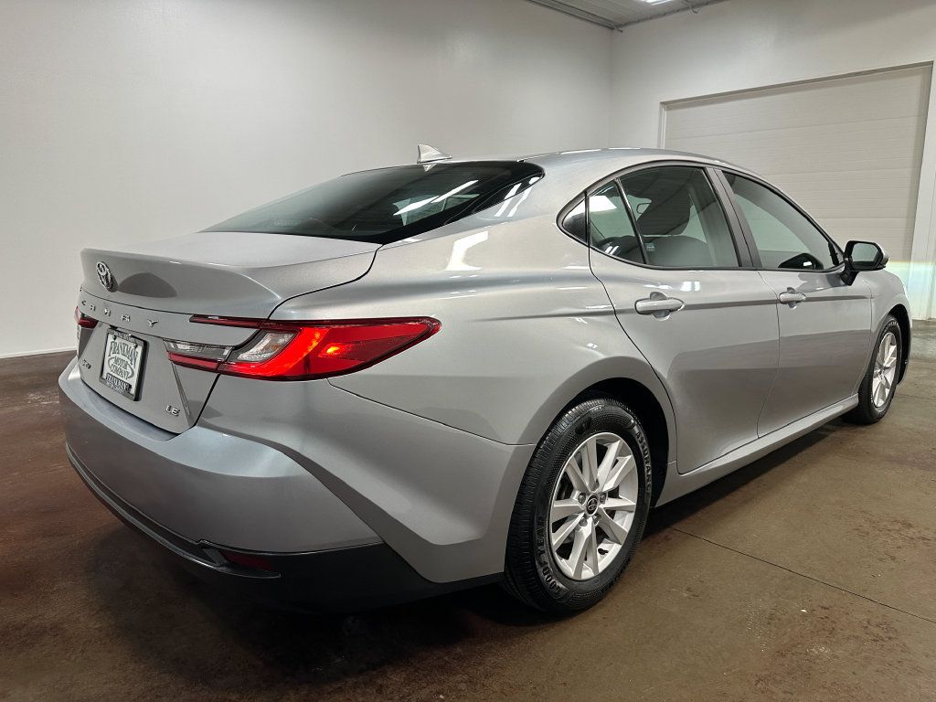 Used 2025 Toyota Camry LE FWD image 42