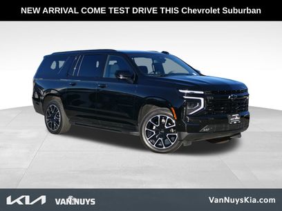 Used 2025 Chevrolet Suburban RST