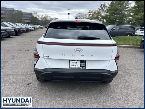 New 2026 Hyundai Kona SEL Sport FWD image 6