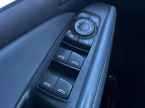 Used 2024 Buick Enclave Premium AWD/4WD image 11