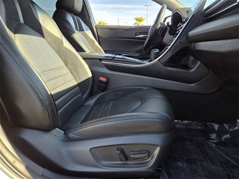 Certified 2021 Toyota Avalon XSE w/ Carpet Mat Package (TMS) image 15