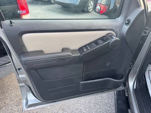 Used 2008 Ford Explorer Sport Trac Limited image 19