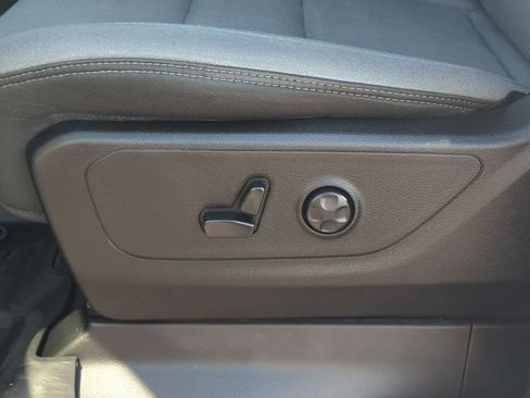 Used 2020 RAM 1500 Big Horn AWD/4WD image 19