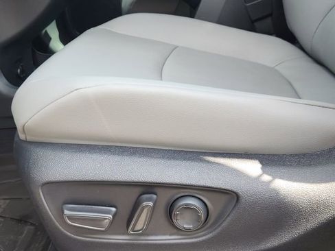 New 2026 Toyota Sienna XLE image 22