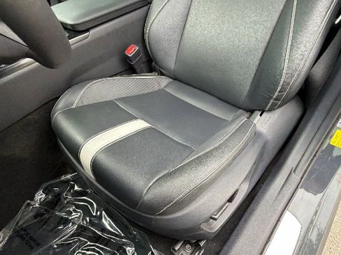 Certified 2025 Toyota Camry SE w/ Convenience Package image 19