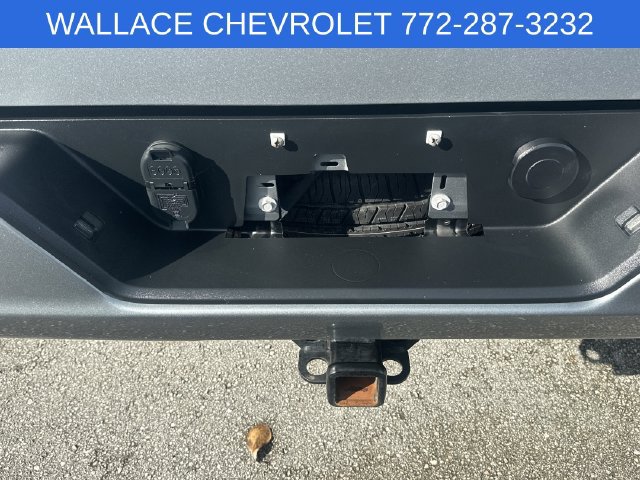 Used 2023 GMC Sierra 1500 Pro w/ Graphite Edition AWD/4WD image 7