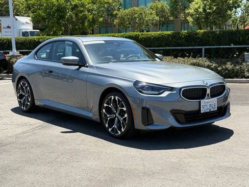 Used 2025 BMW 230i Coupe w/ Convenience Package RWD image 6