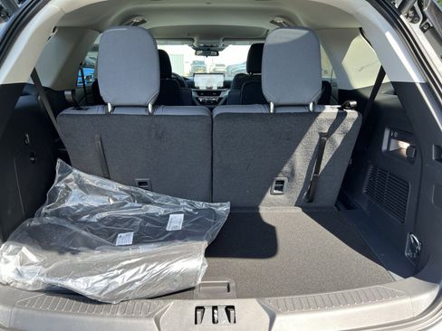 New 2026 Ford Explorer Active AWD/4WD image 26
