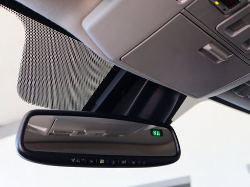 Used 2020 Toyota Sequoia Limited image 27