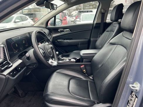 Used 2023 Kia Sportage EX AWD/4WD image 11