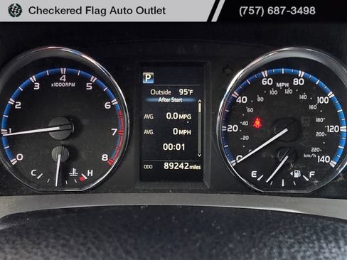 Used 2016 Toyota RAV4 XLE AWD/4WD image 25